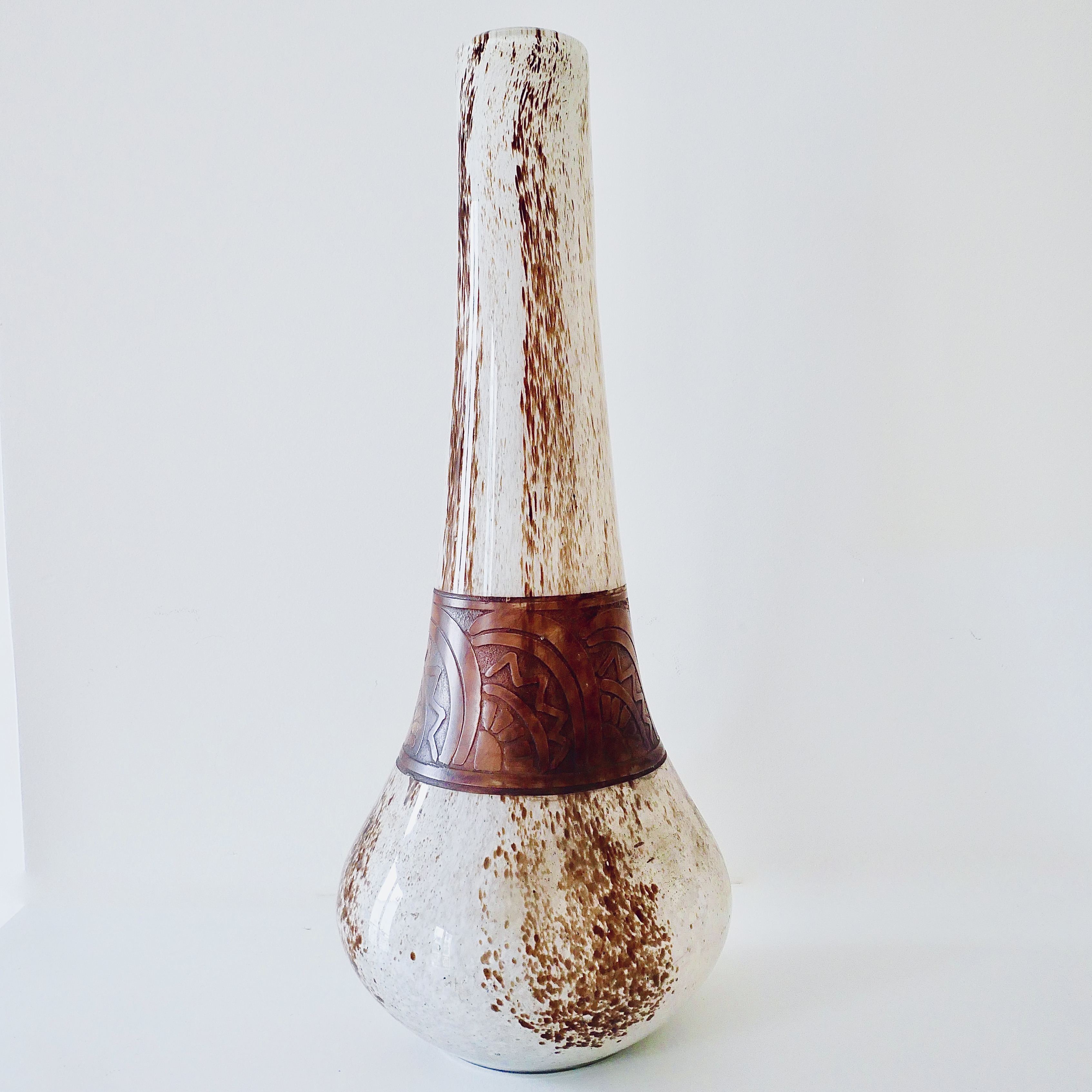 Grand Vase Art Deco, Blanc et Brun, Legras , France