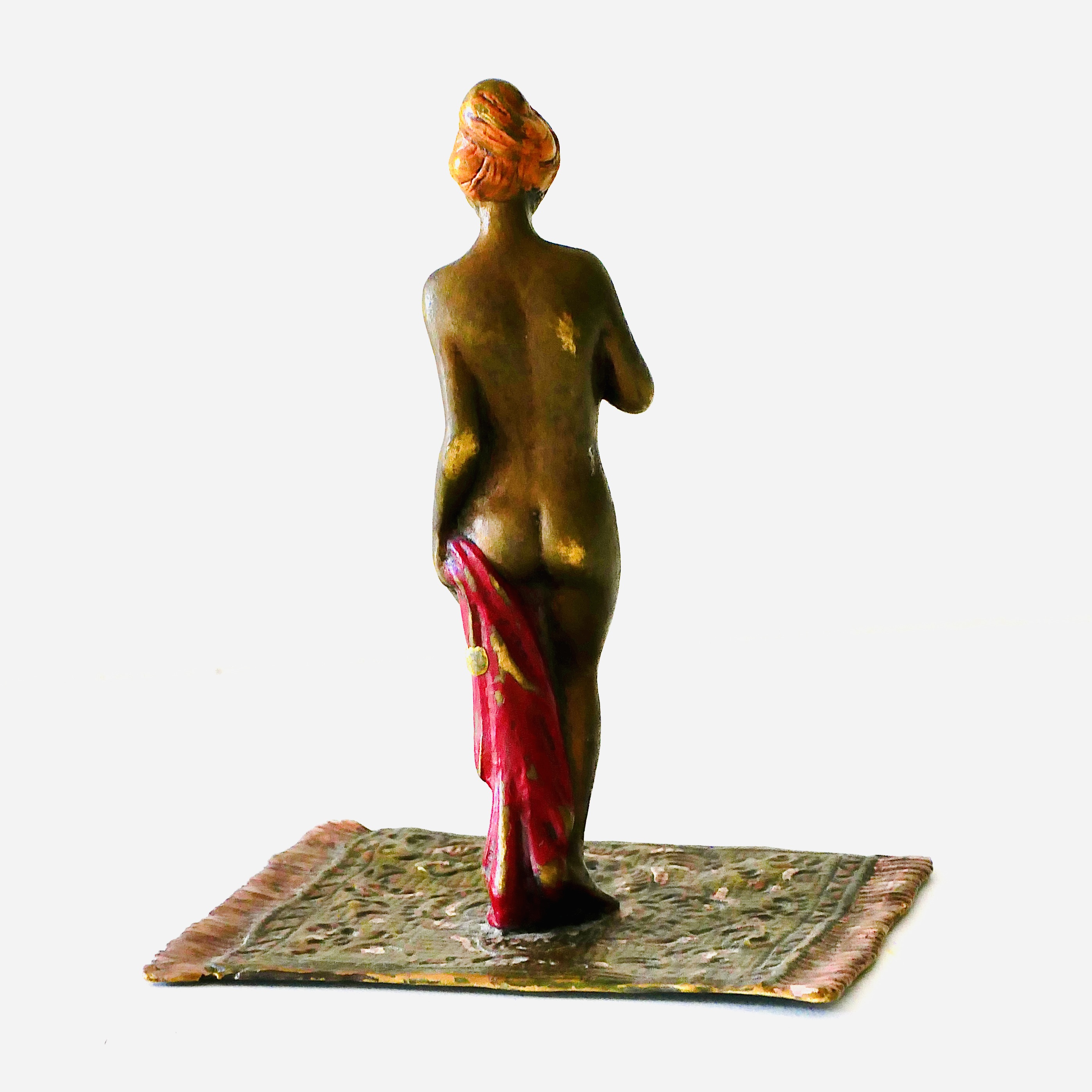 No. 26-027 – Vienna Bronze: Nude Young Woman on an Oriental  Rug, Austria, early 20th century - 6