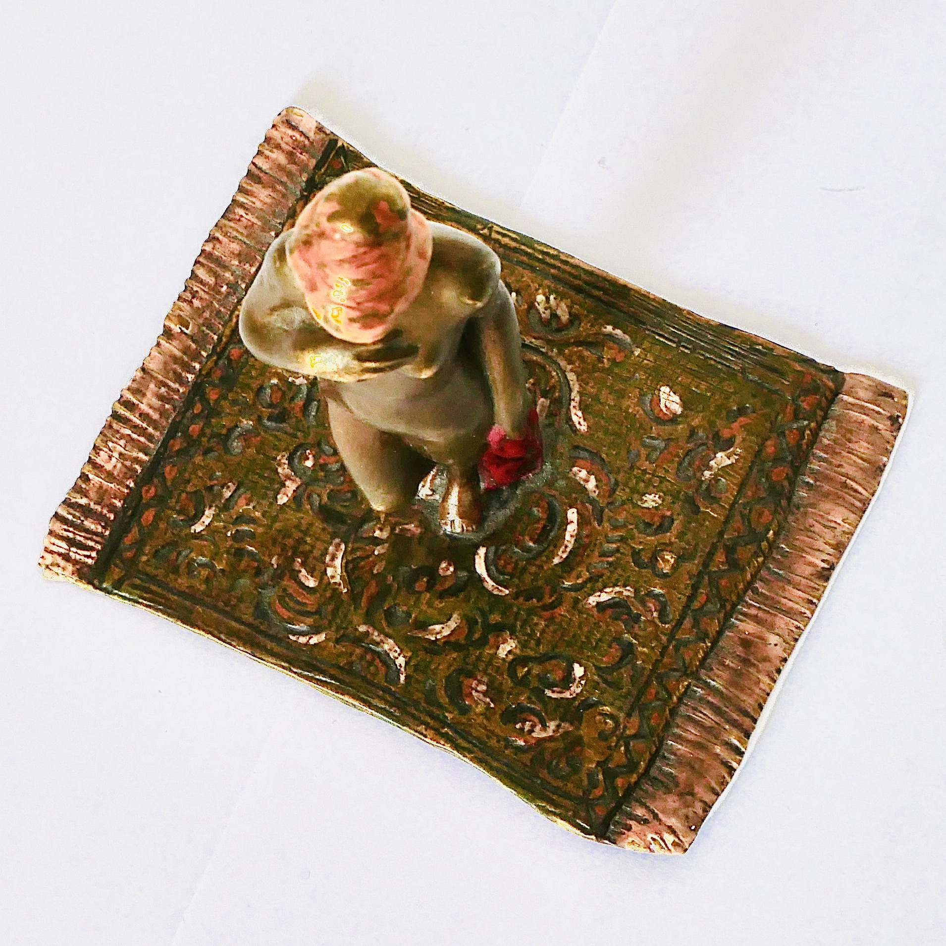 No. 26-027 – Vienna Bronze: Nude Young Woman on an Oriental  Rug, Austria, early 20th century - 8